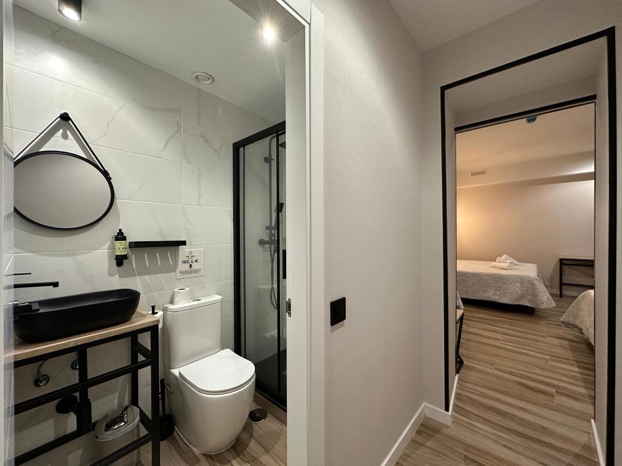 Cc Opera Guest house *